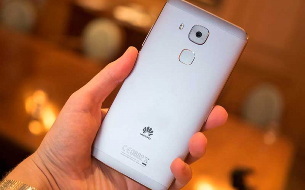 Huawei Nova и Huawei Nova Plus Обзор новых смартфонов со средней полки