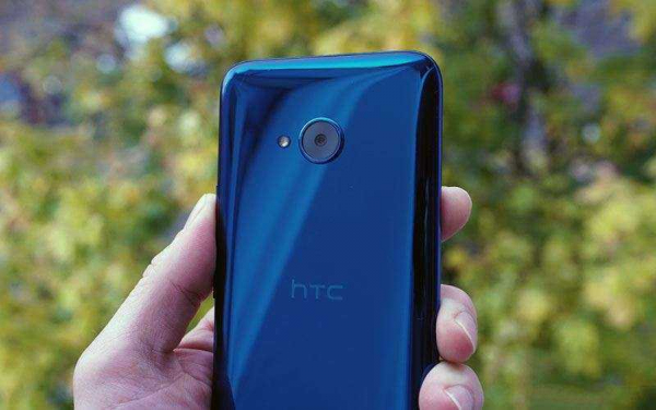 Обзор HTC U11 Life — Лучшая бюджетная замена флагмана с Android One