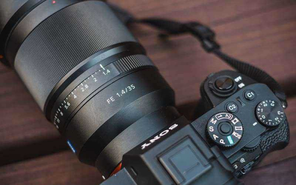 Бескомпромиссный профессионал, Sony A7R II – Обзор камеры