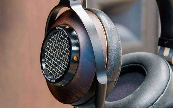 Обзор Klipsch Heritage HP-3 — Элитные наушники звучат как рупор, выглядят как машина времени