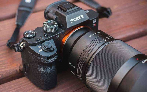 Бескомпромиссный профессионал, Sony A7R II – Обзор камеры