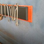 2 способа как сделать магнитный держатель для инструмента